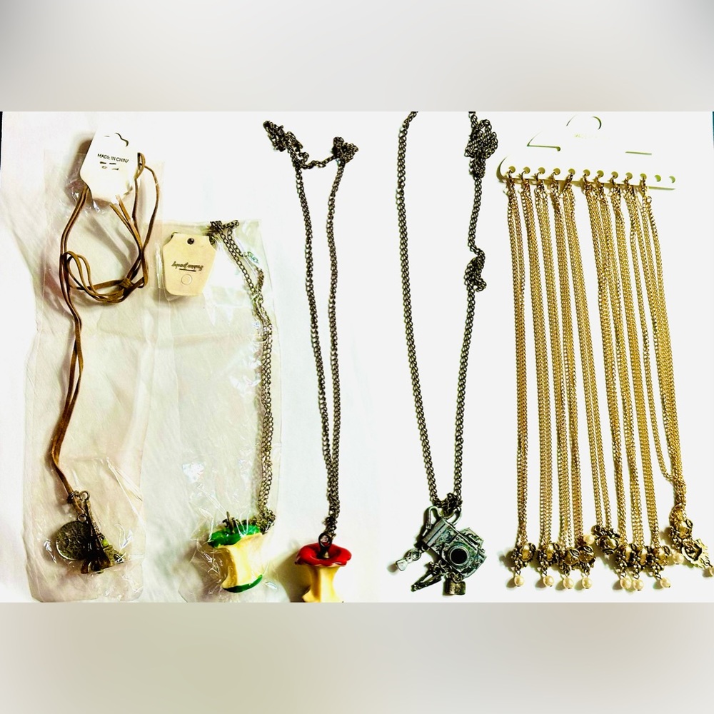 14 Sweater chains . New.